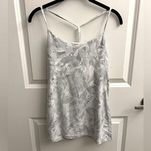 Lululemon Power Y tank size 10 EUC